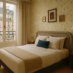 Hotel B Square